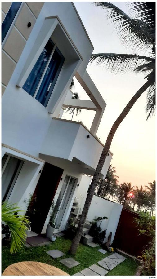 Ayona Beach Villa Katuneriya Eksteriør billede